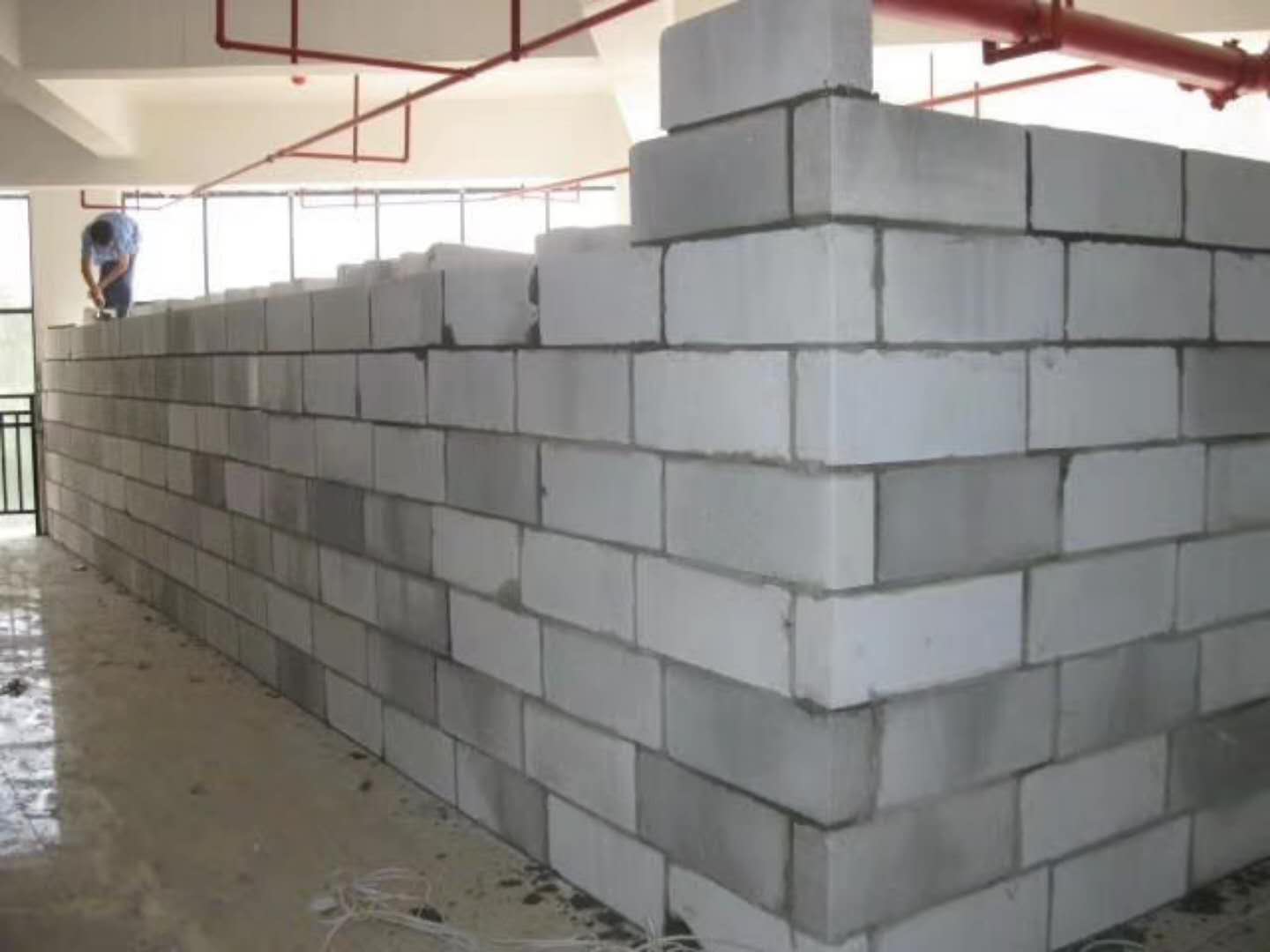 永城蒸压加气混凝土砌块承重墙静力和抗震性能的研究